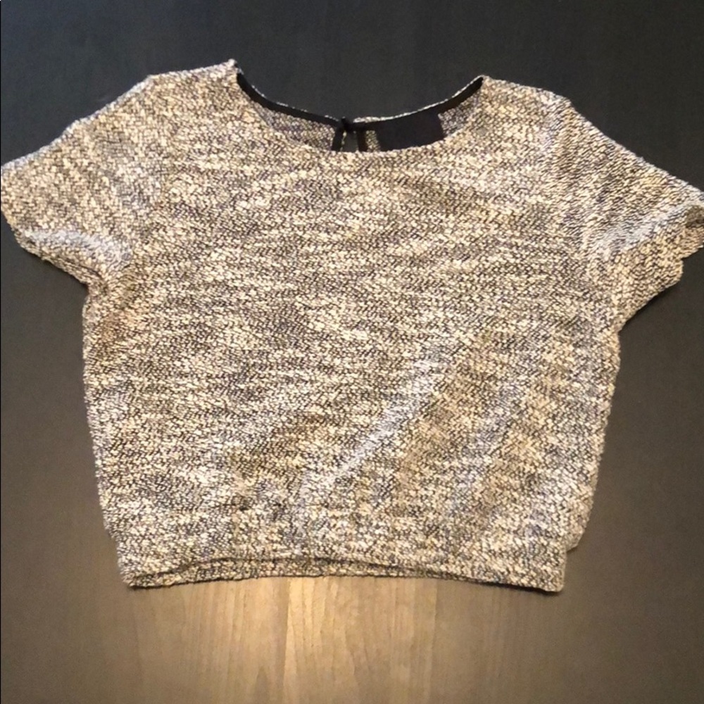 Gray crop sweater top